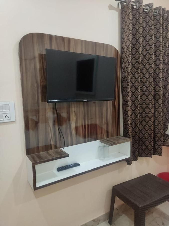 The Orchid Villa Homestay - Walkable Distance From Taj Mahal Agra  Luaran gambar