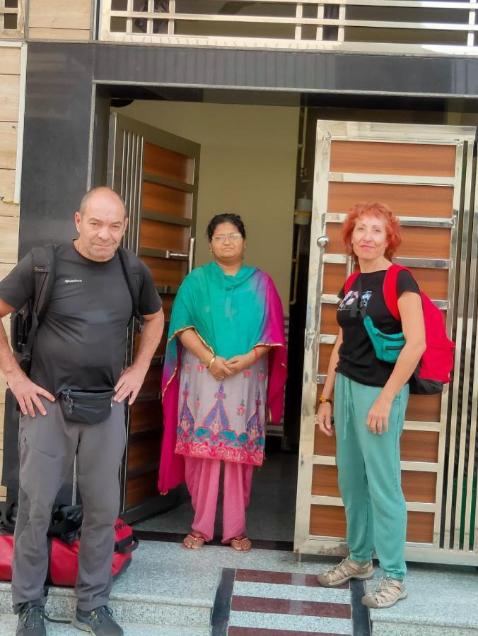 The Orchid Villa Homestay - Walkable Distance From Taj Mahal Agra  Luaran gambar