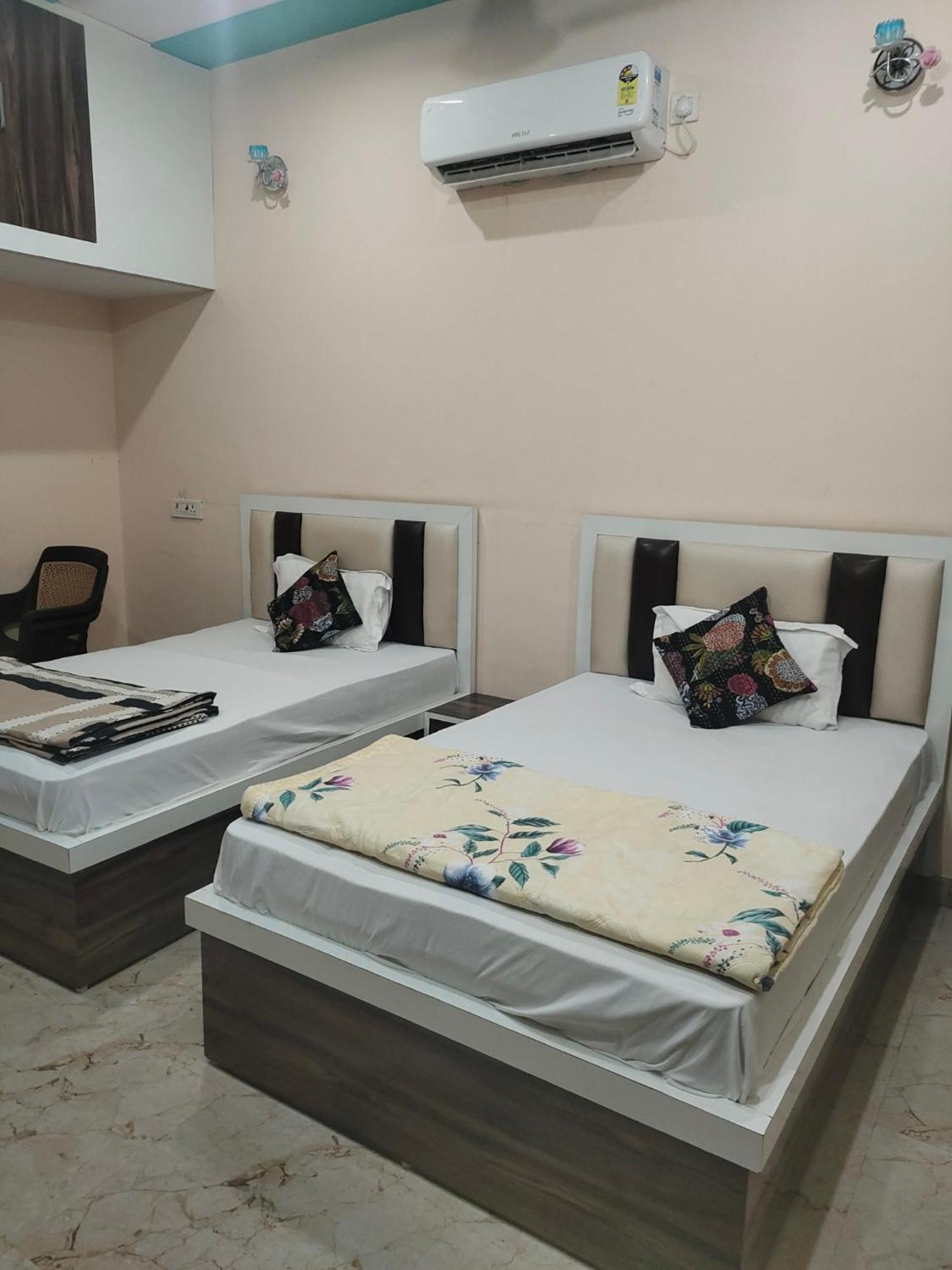 The Orchid Villa Homestay - Walkable Distance From Taj Mahal Agra  Luaran gambar