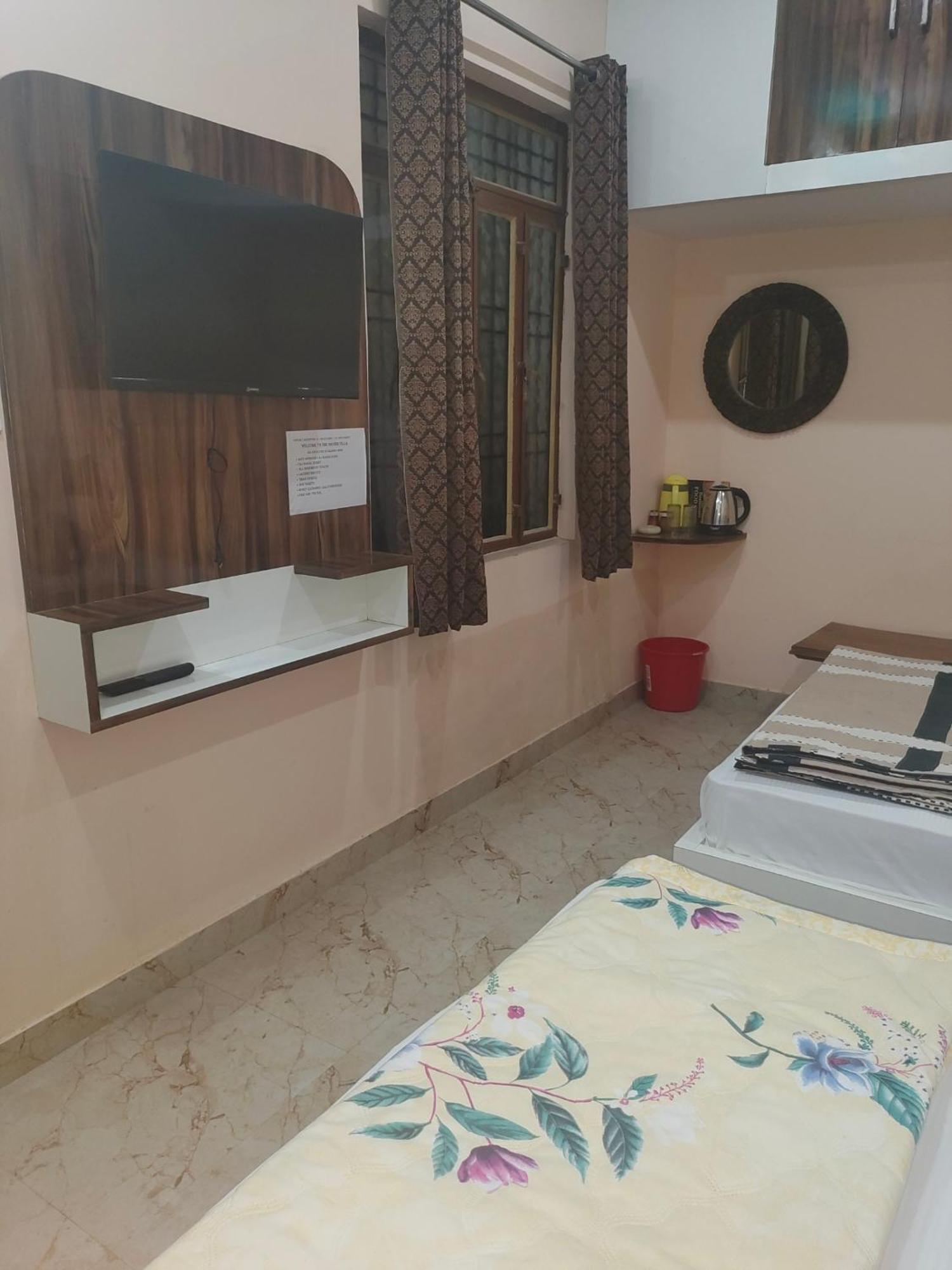 The Orchid Villa Homestay - Walkable Distance From Taj Mahal Agra  Luaran gambar